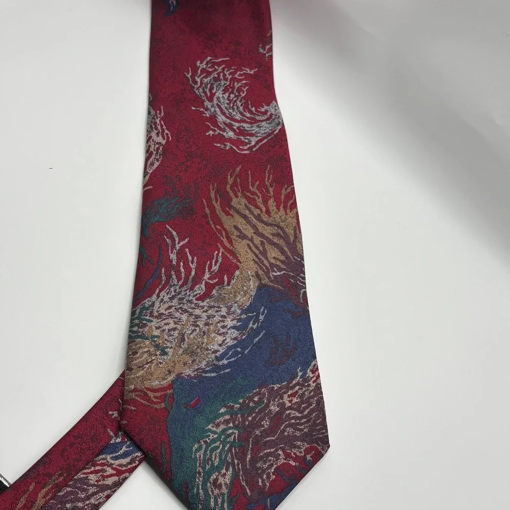 Vintage Tie Don Loper Burgundy Polyester Abstract Jacquard Made in USA 3.75x58